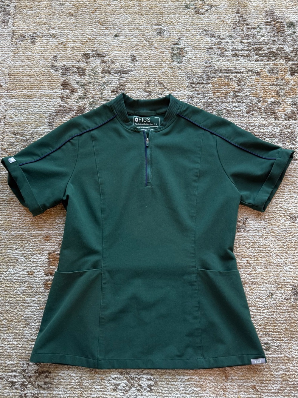 FIGS British Racing Green scrub top - S
